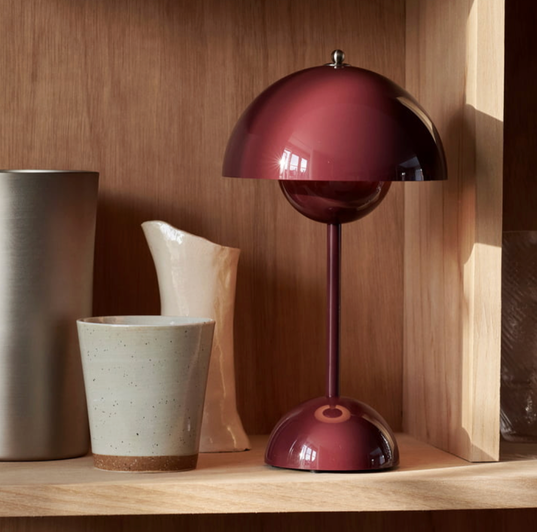 Cordless LED table lamp with unique retro umbrella design