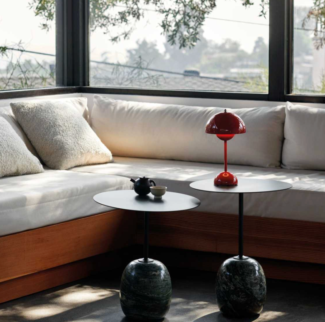 Cordless LED table lamp with unique retro umbrella design