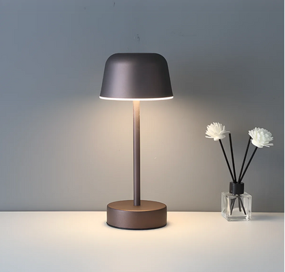Cordless LED table lamp in retro design